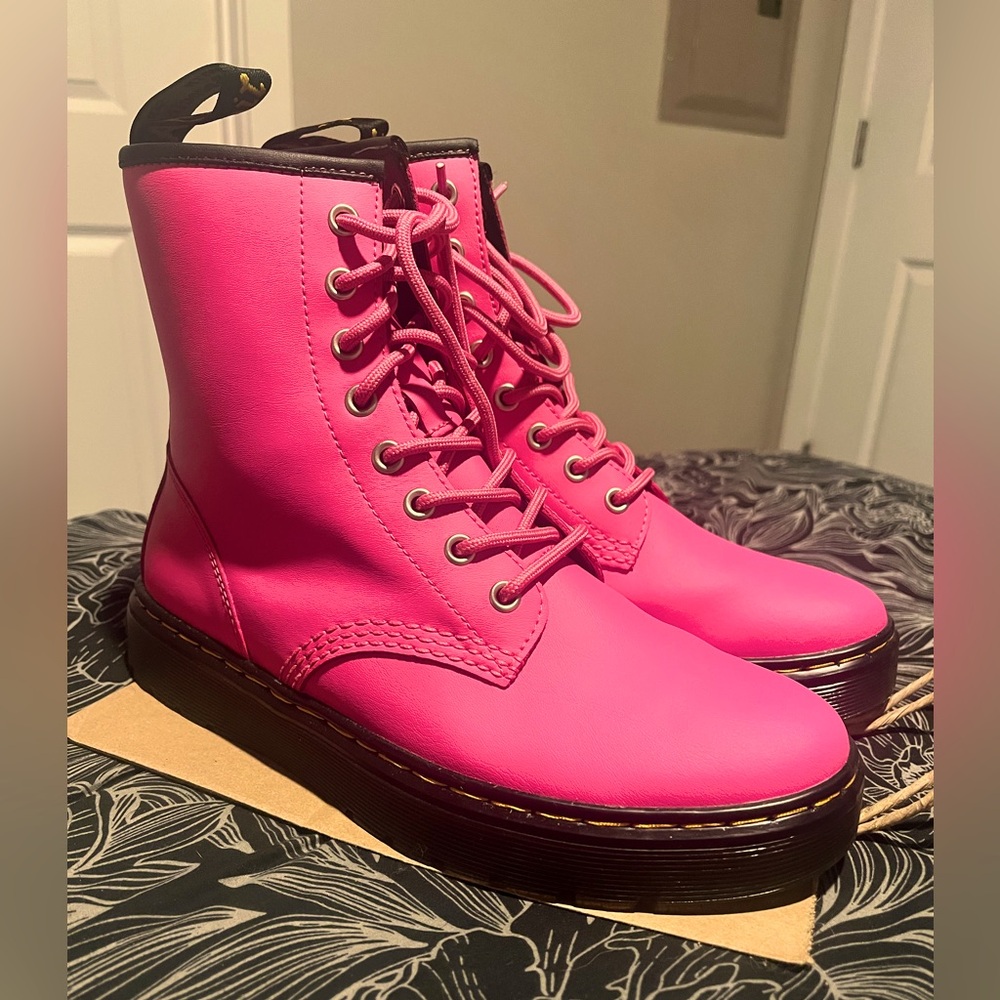Dr Martens Thrift Pink Zavala Boots